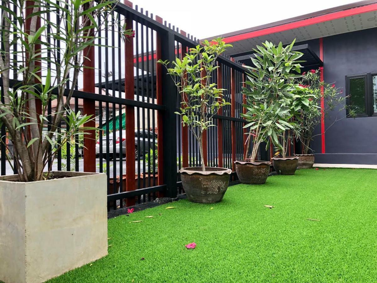 Thyme Xeriscape Hostel Kanchanaburi Exterior photo